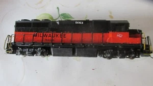 ATLAS HO Diesel Locomotive Milwaukee Road HO GAUGE GP40 DC - Picture 1 of 2
