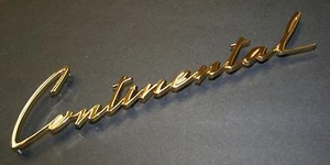 1960 Lincoln Continental Mark V Gold Fender Script NUEVO COLB-16098-A - Imagen 1 de 1