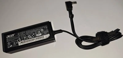 Acer Netzteil ADP-45HE (19 V, 45 W) für Notebooks / Laptops - Bild 1 von 3