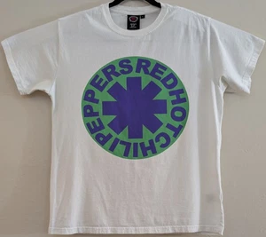 Red Hot Chili Peppers Unlimited Love Tour L weißes Shirt 21" W x 26,5" L - Bild 1 von 15