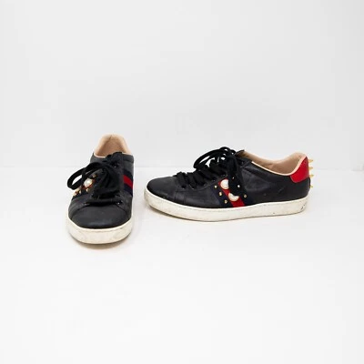 Gucci Women's Ace Web Studded Pearl Spike Embellished Leather Low Top Sneakers 5 Foto 1 de 4