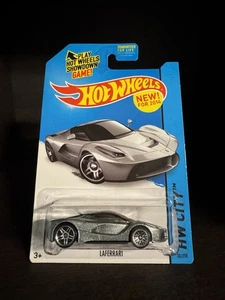 Hot Wheels 2014 City Speed Team LaFerrari ERROR Different Wheels (38/250) - Picture 1 of 2