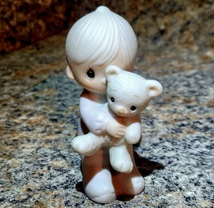 Precious Moments Enesco “Jesus Loves Me” Boy w/ Teddy Bear Figurine E-9278 1982 - Picture 1 of 5