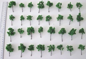 MODEL TREES /bushes N / 00 gauge railway architectural 32 mid green . Used VG - Picture 1 of 6
