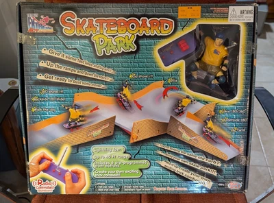 Wow Wee Skateboard Park Totally Extreme RC Skateboarding NIB - Image 1 of 4