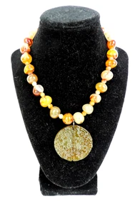 ACHAT POLIERT PERLENKETTE braun-orange mit großem geschnitzten runden Anhänger VINTAGE - Bild 1 von 11