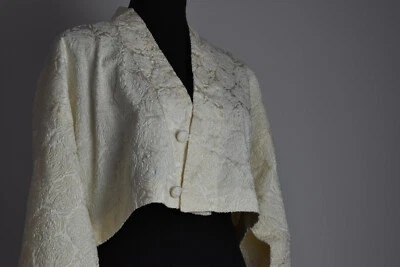 Chaqueta corta eskandar talla 1 marfil texturizada floral cuello en V motivo asiático Lagenlook Foto 1 de 4