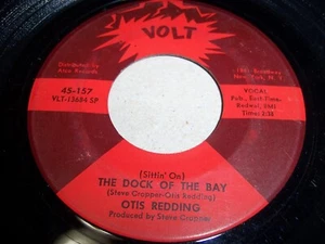 OTIS REDDING- (SITTIN' ON) THE DOCK OF THE BAY- SOUL 45 rpm, VOLT 45-157 (VG) - Picture 1 of 2