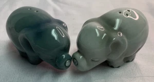 Magnetic Salt & Pepper Shakers - ELEPHANTS - Picture 1 of 5