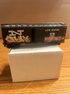 7C HO Scale Train Car NEW HAVEN NH 32957 BOXCAR Graffiti Added On One Side. - Picture 1 of 7
