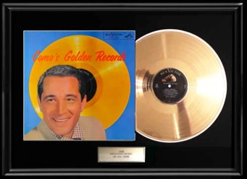 PERRY COMO FRAMED LP GOLD RECORD VINYL  GOLDEN HITS LP RARE NON RIAA AWARD - Image 1 of 1