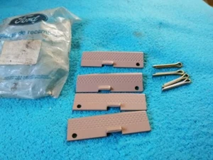 Juego de montaje de pinza de freno Ford Fiesta MK1 coche clásico NUEVO - Imagen 1 de 2