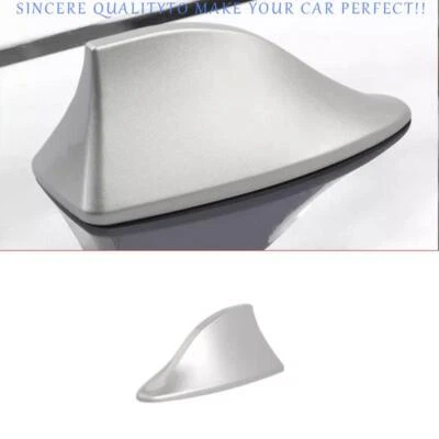 Cubierta de receptor aéreo antena aleta de tiburón plateada para Toyota Highlander 2014-2019 Foto 1 de 4