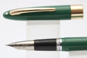 Vintage (c1952-55) Sheaffer Snorkel Statesman Pastel Green Medium Fountain Pen - Picture 1 of 9