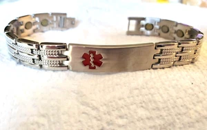 MEDICAL ALERT STAINLESS STEEL WITH LINES HEAVY MAGNETIC BRACELET 🤩 Beautiful  - Picture 1 of 20