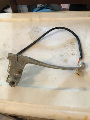Suzuki RV125 RV 125 1973 palanca de freno manillar lateral derecho percha de freno y palanca Foto 1 de 2