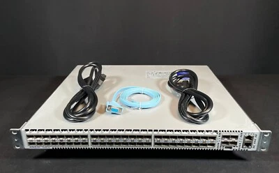 Conmutador Arista DCS-7050S-52-R 52 puertos 10 GbE SFP+ capa 3 - envío el mismo día Foto 1 de 4