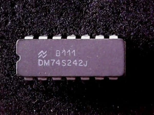 DM74S242J -National Semiconductor Quadruple Bus Transceiver (CERDIP-14) - Picture 1 of 2