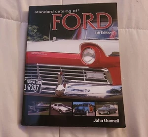 Standard Catalog Of Ford 4th Edition 2007 Automotive Cars And Trucks John Gunnel - Bild 1 von 8