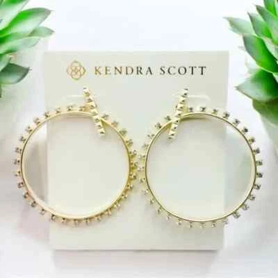 Pendientes de aro Kendra Scott Charlie Grace en tono dorado. Minorista $85 Foto 1 de 4