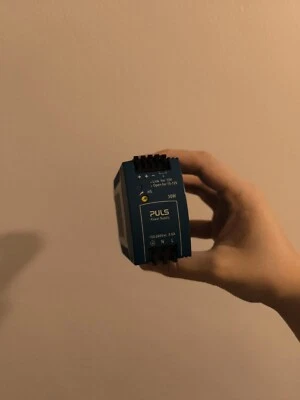 Puls 24v-28v Dc Power Supply - Image 1 of 2