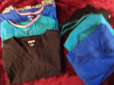 Heatlh Pro, Uniforme Médico de Enfermera Mujer Lote Exfoliante: Prendas para el torso, Pantalones Grandes (7 piezas) Foto 1 de 4