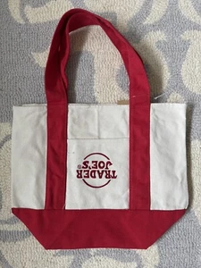 RARE REVERSE LOGO ERROR Trader Joe’s Mini Canvas Tote Bag Red Limited - Bild 1 von 5
