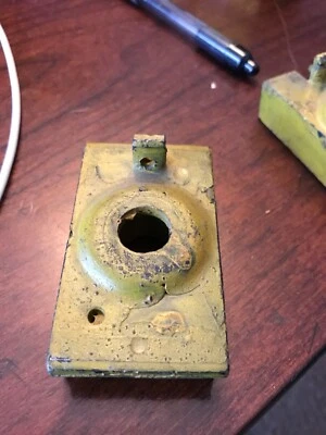 FORD 1957 F700/800 T700/750 B7T-6070-A ENGINE REAR SUPPORT LOWER MOUNT NEW NOS - Image 1 of 2