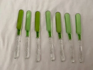 Rare Vintage Green Depression Glass Butter Knives Set of 9 Excellent Condition - Picture 1 of 6
