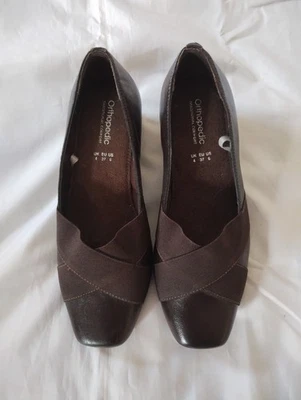 Orthopedid Brown Elegant Low Heel Court Shoes Size 4 EE - Image 1 of 4