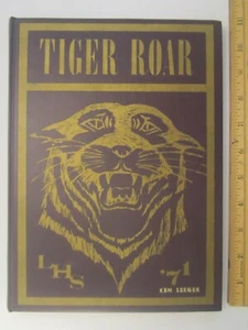 Yearbook 1971 LAVERNE TIGERS Oklahoma [Z299] - Picture 1 of 7