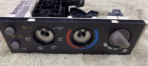 05 Pontiac Sunfire Coupe HVAC Climate Heater A/C Control Unit - Picture 1 of 6