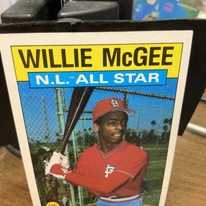 1986 Topps Baseball #707 Willie McGee AS - St. Louis Cardinals - Picture 1 of 2