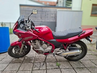 YAMAHA Diversion Motorrad 600 ccm rot - Bild 1 von 4