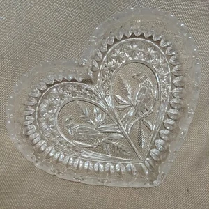 Two Vintage German Hofbauer "Byrdes Collection" Lead Crystal Heart Shaped Dishes - Picture 1 of 2