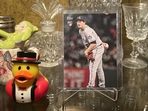 Victor Vodnik 2024 Topps Series 2 True Photo #607 RC - Picture 1 of 2