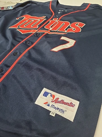Minnesota Twins Joe Mauer Jersey. Authentic Majestic Jersey Size 54. Sewn. Rare Cover