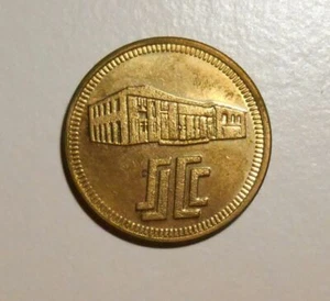 SLCC de los años 70 bueno para 24c en mesas de bolsa ficha de exhibición de monedas de latón 24 mm - Imagen 1 de 4