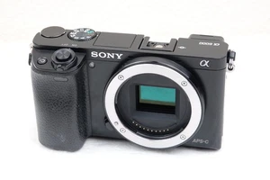 SONY A6000 ( ILCE-6000 ) BODY ONLY - DEAD / DAMAGED / SPARES / REPAIR / FAULTY - Picture 1 of 8
