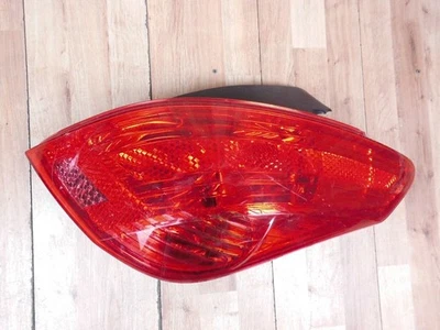 Luz trasera derecha peugeot 308 i 2007-2011 9680425680* Foto 1 de 4