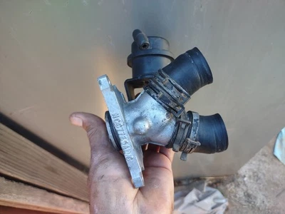 Válvula de derivación de sobrealimentador Jaguar XJR SV8 VDP X308 2000-03 4,0 L colector en Y OEM Foto 1 de 4