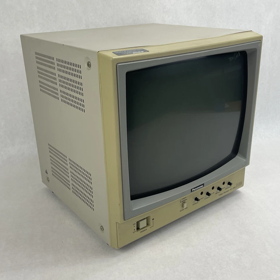 Panasonic WV-BM1400 Black and White Video Monitor For Parts - Image 1 of 4