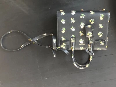 saint laurent handbag used authentic quality  - Image 1 of 4