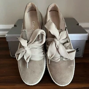 Gabor Suede Sneakers with Ribbon Laces Color: Silk Size: US (6 1/2) UK (4) - Picture 1 of 10