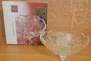 Mikasa HOLIDAY CLASSICS Ciotola con piedi in cristallo, 6", SA 520-211, Nuova con scatola, Nuova con scatola - Foto 1 di 14