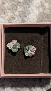 Floral Ceramic Roses Earrings - Picture 1 of 3