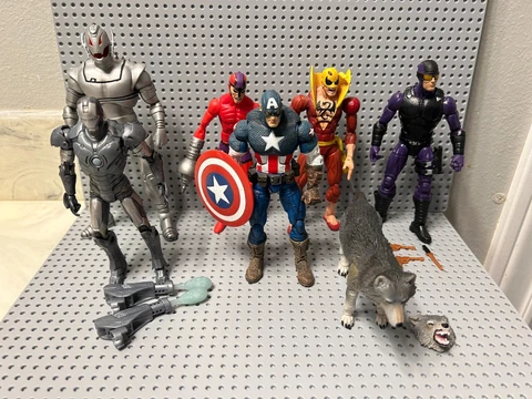 Marvel Legends Lot Captain America Iron Man Klaw Ultron Iron Fist Paladin Figure Cover