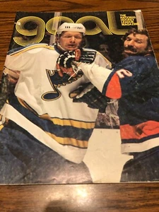 10-30-1976 COLORADO ROCKIES AT ST LOUIS BLUES NHL GAME PROGRAM - Picture 1 of 2