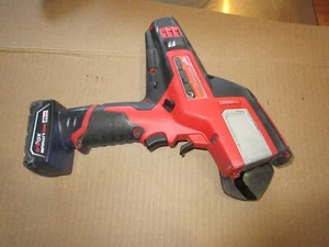 Cortador de cables Milwaukee M12 600 MCM - Batería 2472-20 4.0 y cuchillas de corte nuevas - Imagen 1 de 8