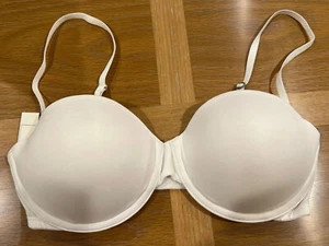 GILLY HICKS Hollister Abercrombie PUSH UP STRAPLESS Multi Way BRA WHITE 34C NWT - Picture 1 of 7